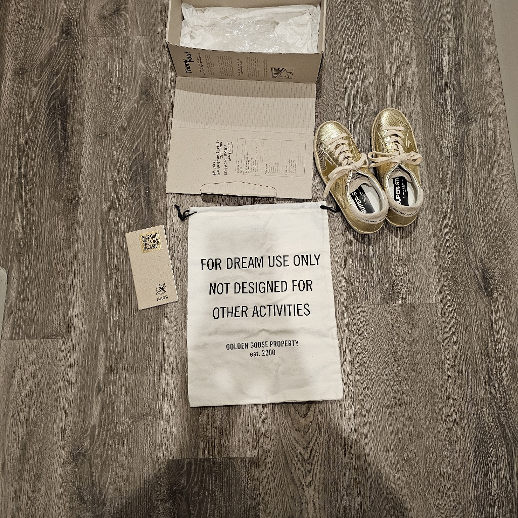 Golden Goose Super Star Size 6 Gold